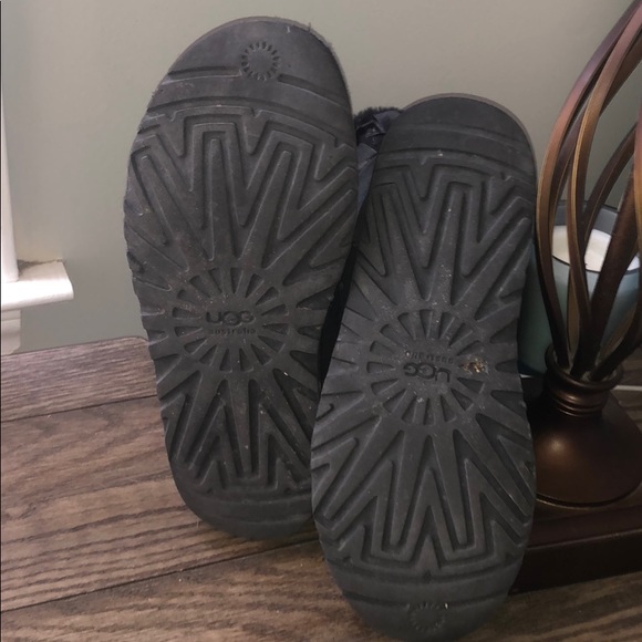 Bailey bow ugg boots size 7 - Picture 8 of 8